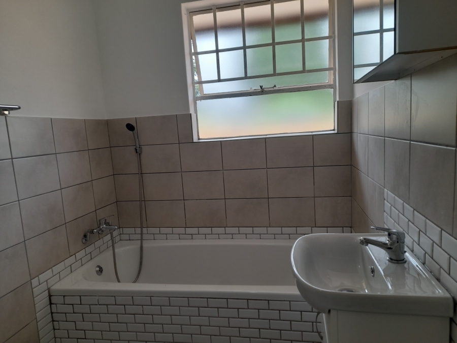 2 Bedroom Property for Sale in Norton Park Gauteng
