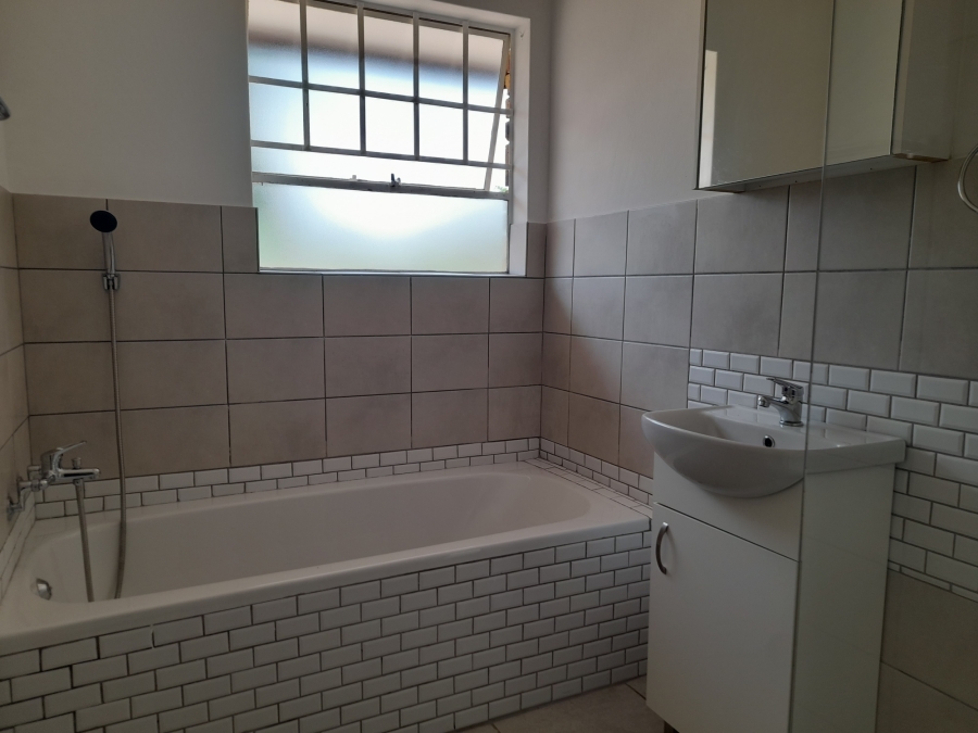 2 Bedroom Property for Sale in Norton Park Gauteng