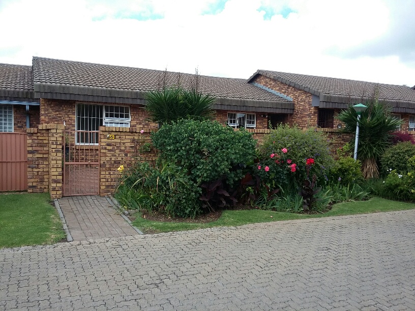 2 Bedroom Property for Sale in Norton Park Gauteng