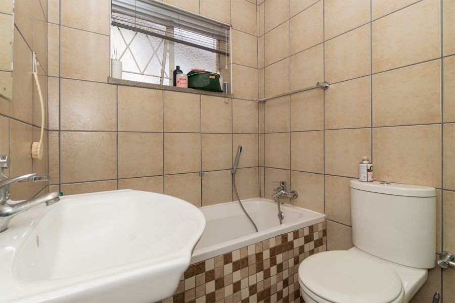 3 Bedroom Property for Sale in Eastleigh Gauteng