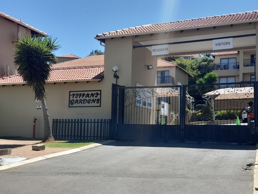 3 Bedroom Property for Sale in Bassonia Rock Gauteng