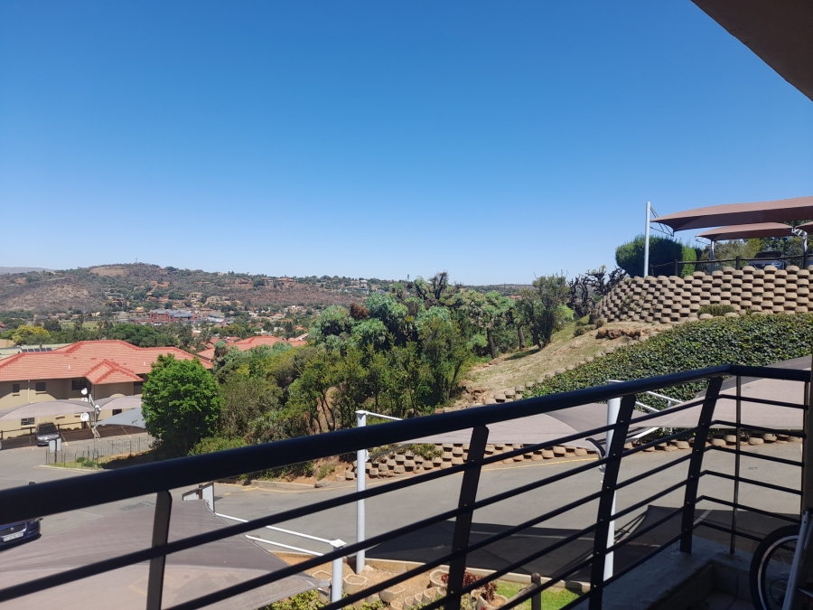 3 Bedroom Property for Sale in Bassonia Rock Gauteng