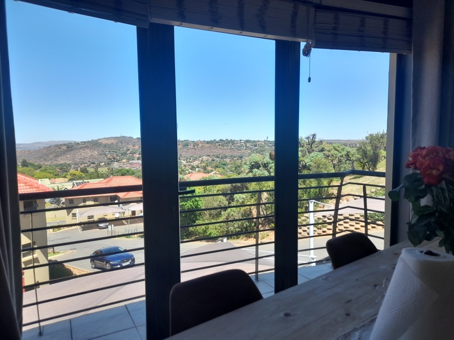 3 Bedroom Property for Sale in Bassonia Rock Gauteng