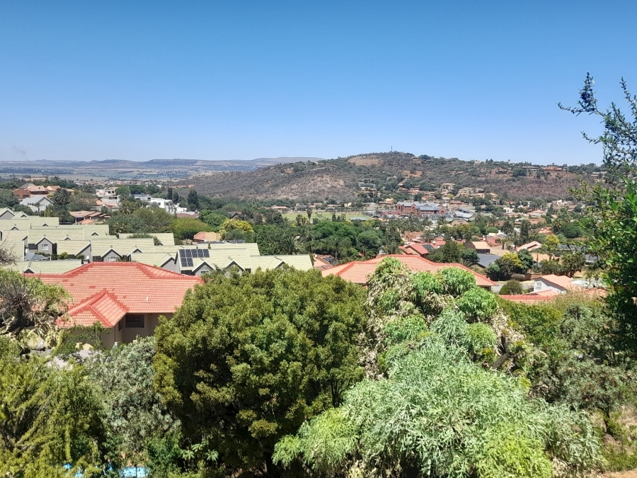 3 Bedroom Property for Sale in Bassonia Rock Gauteng