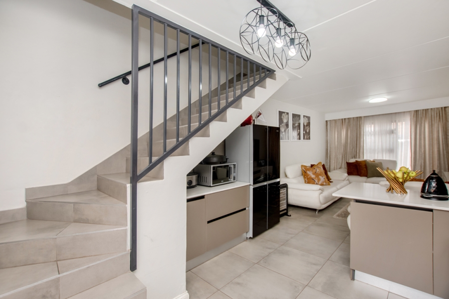 3 Bedroom Property for Sale in Denneoord Gauteng