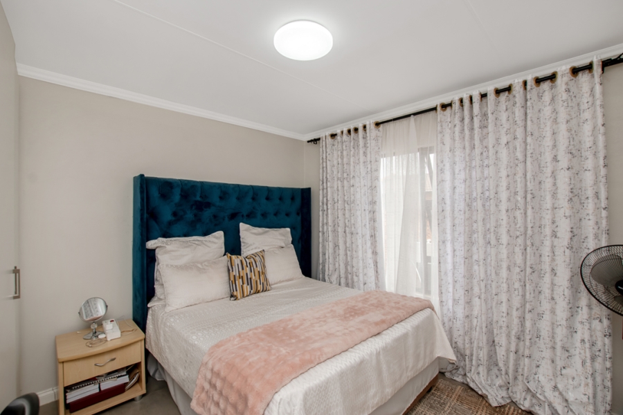 3 Bedroom Property for Sale in Denneoord Gauteng