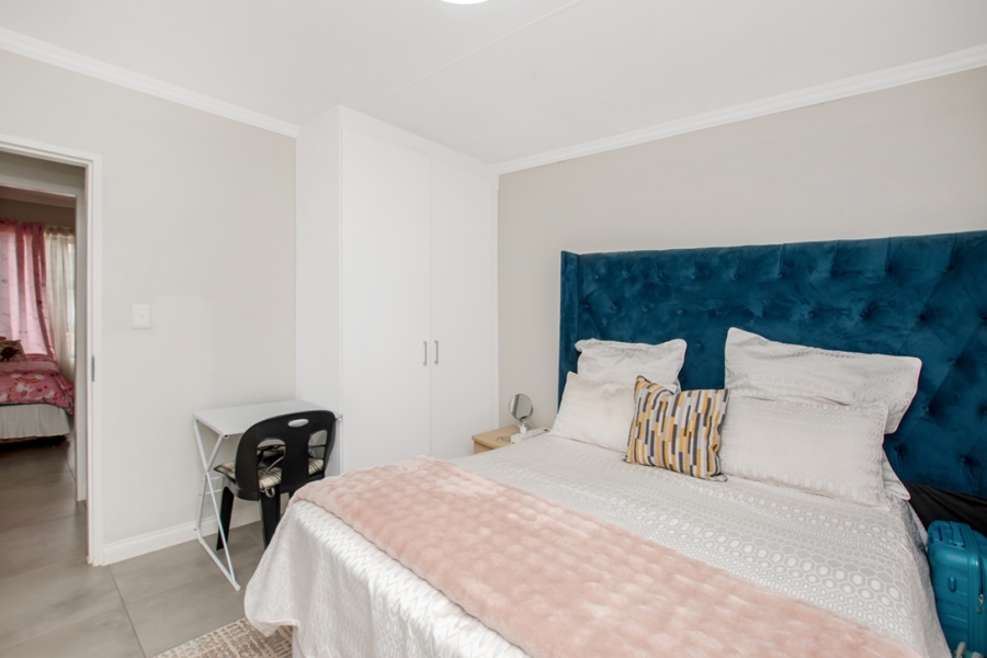 3 Bedroom Property for Sale in Denneoord Gauteng