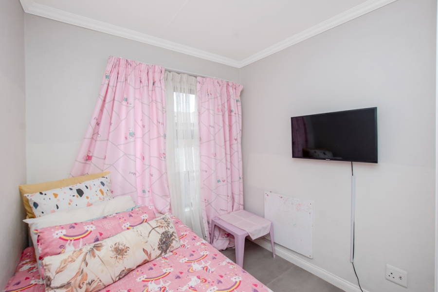 3 Bedroom Property for Sale in Denneoord Gauteng