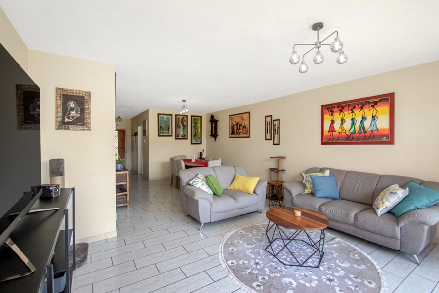 3 Bedroom Property for Sale in Wilro Park Gauteng