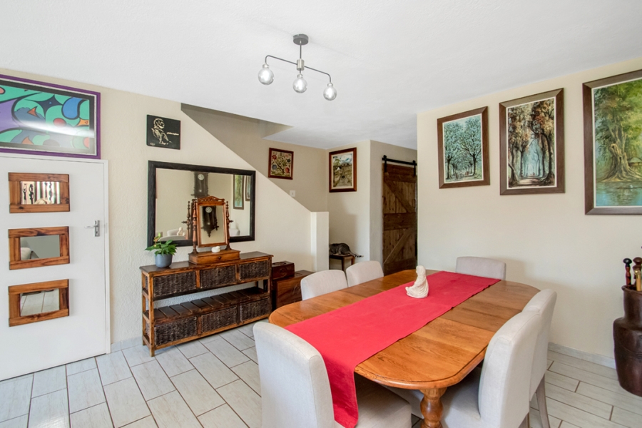 3 Bedroom Property for Sale in Wilro Park Gauteng