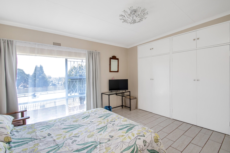 3 Bedroom Property for Sale in Wilro Park Gauteng