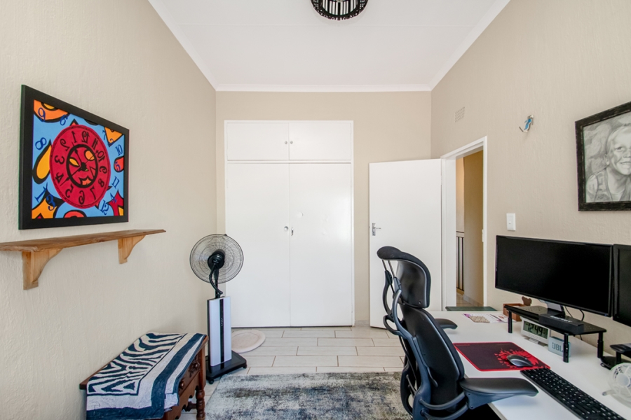 3 Bedroom Property for Sale in Wilro Park Gauteng