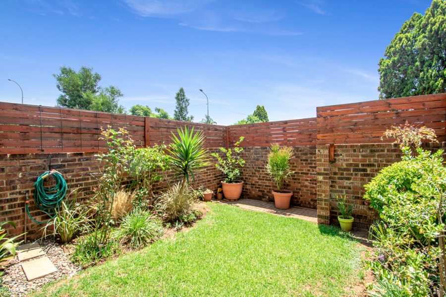 3 Bedroom Property for Sale in Wilro Park Gauteng