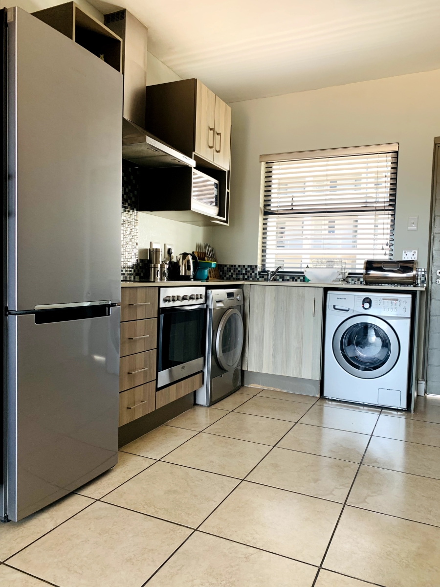 1 Bedroom Property for Sale in Rivonia Gauteng