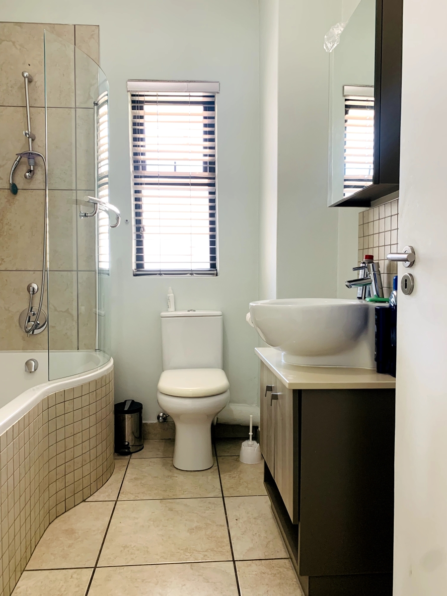 1 Bedroom Property for Sale in Rivonia Gauteng