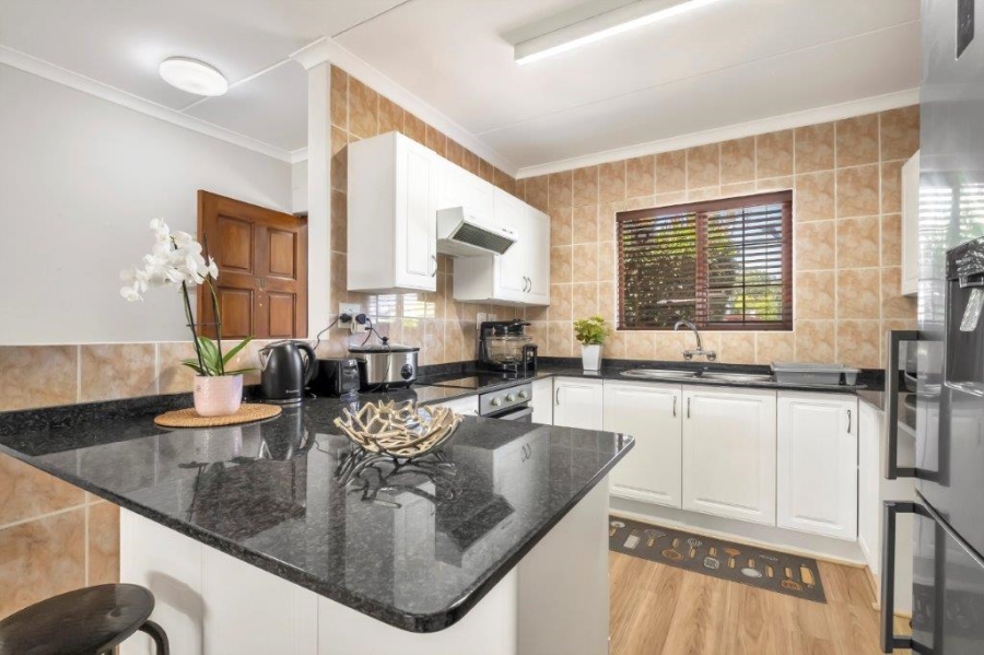 2 Bedroom Property for Sale in Bryanston Gauteng