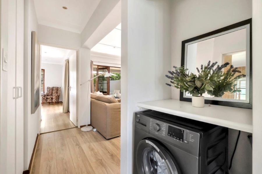 2 Bedroom Property for Sale in Bryanston Gauteng