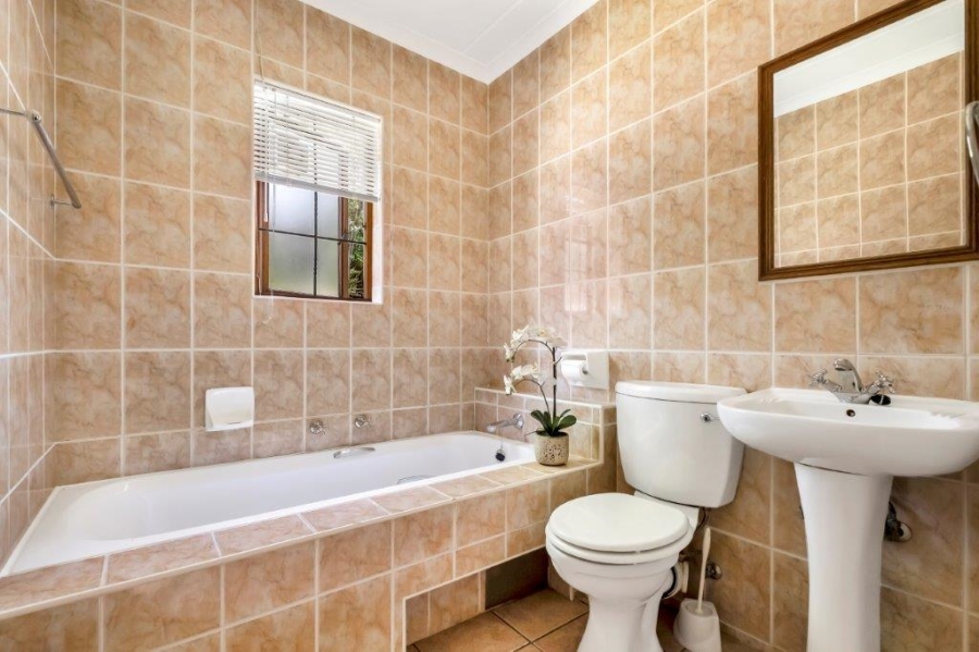 2 Bedroom Property for Sale in Bryanston Gauteng