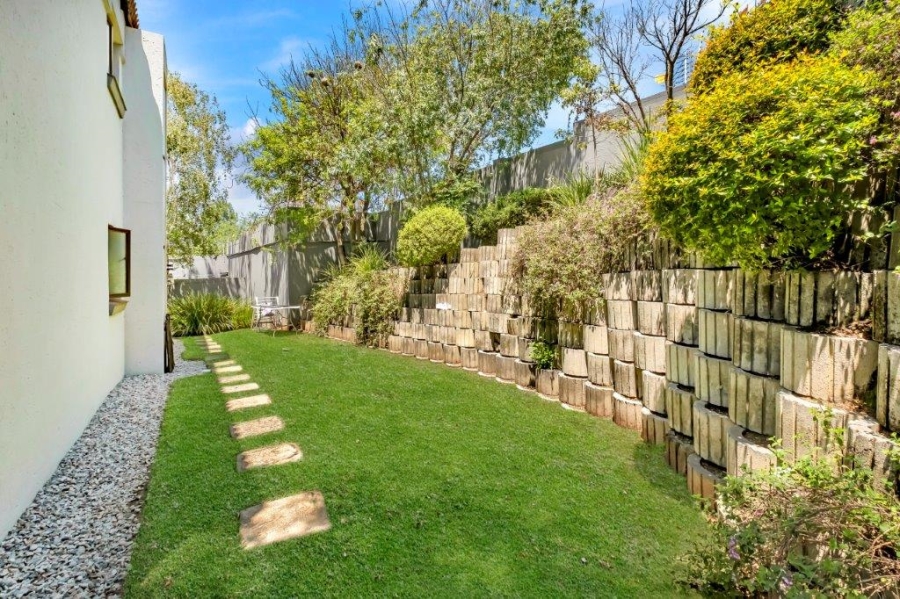 2 Bedroom Property for Sale in Bryanston Gauteng