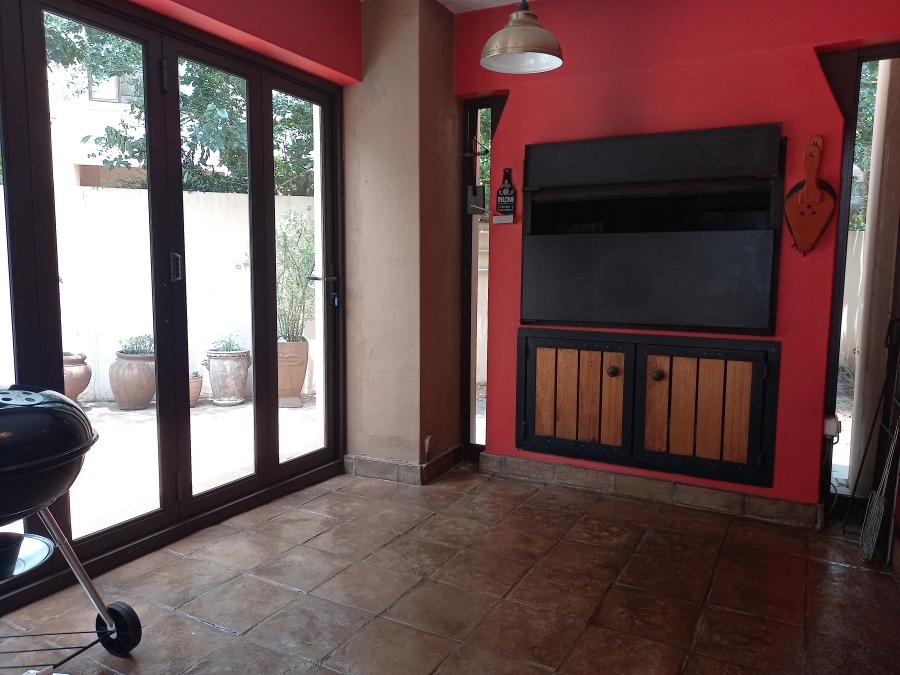 3 Bedroom Property for Sale in Eldoraigne Gauteng