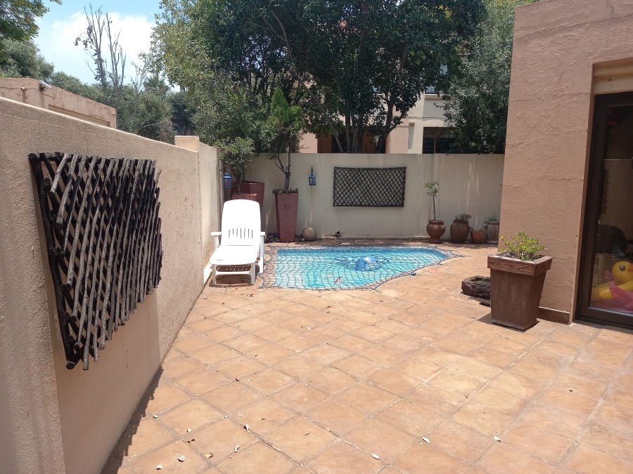 3 Bedroom Property for Sale in Eldoraigne Gauteng