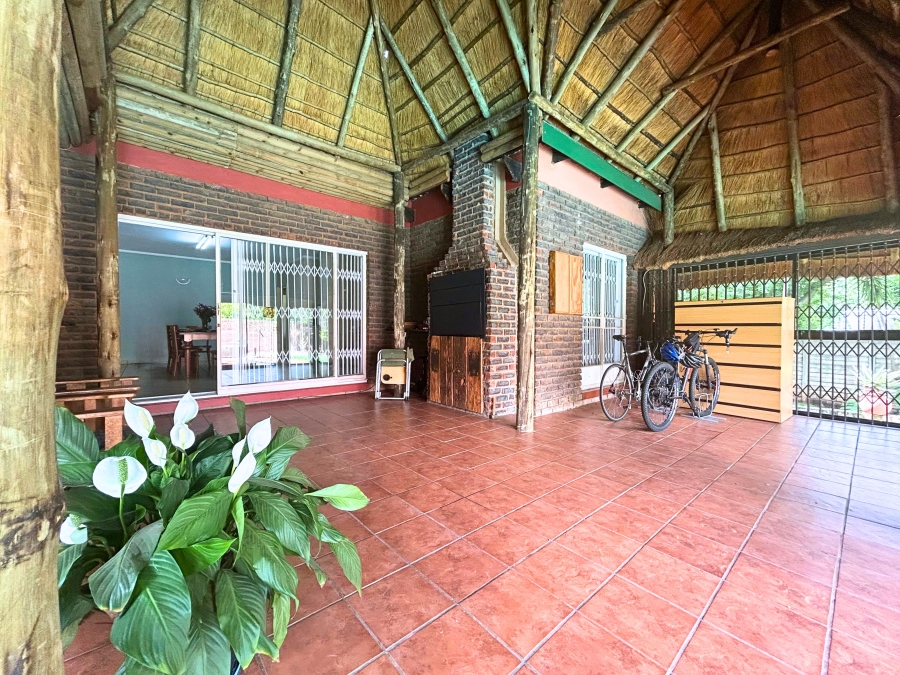 6 Bedroom Property for Sale in Hennopspark Gauteng