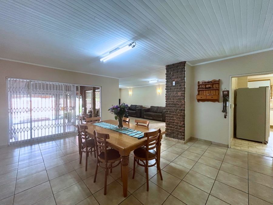 6 Bedroom Property for Sale in Hennopspark Gauteng