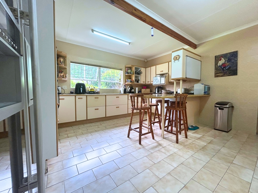 6 Bedroom Property for Sale in Hennopspark Gauteng