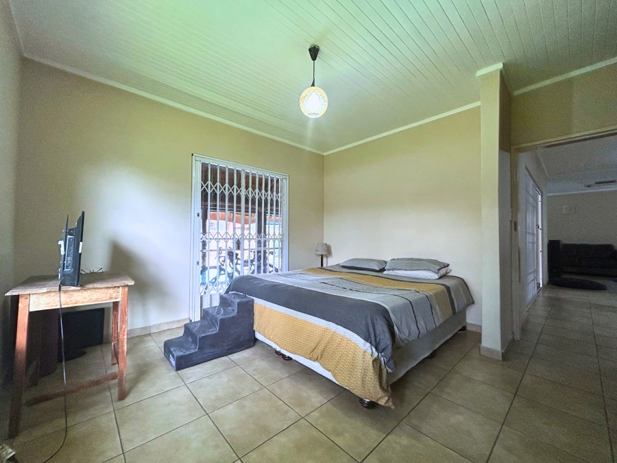6 Bedroom Property for Sale in Hennopspark Gauteng