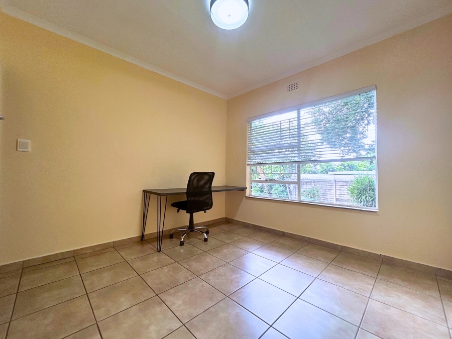 6 Bedroom Property for Sale in Hennopspark Gauteng