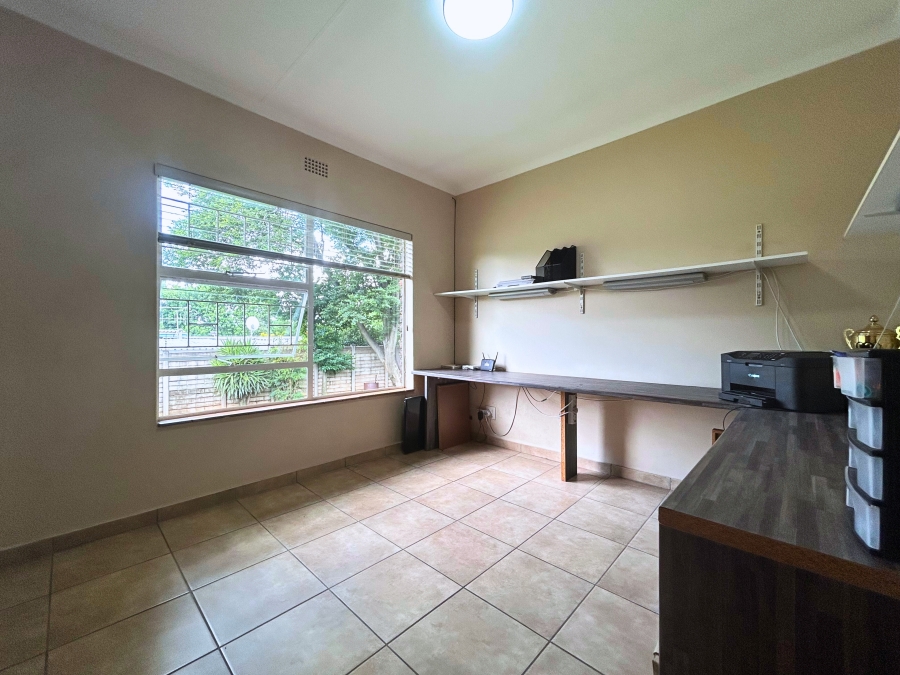 6 Bedroom Property for Sale in Hennopspark Gauteng