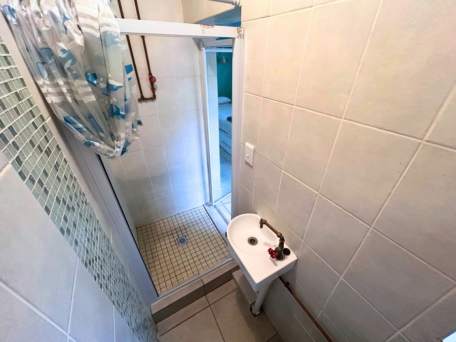 6 Bedroom Property for Sale in Hennopspark Gauteng