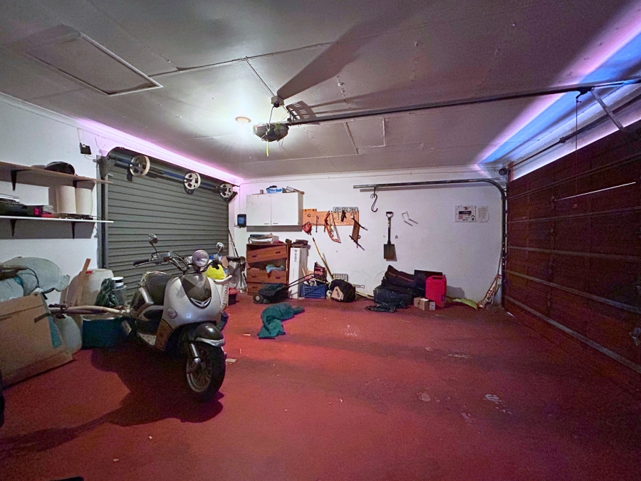 4 Bedroom Property for Sale in Eldoraigne Gauteng