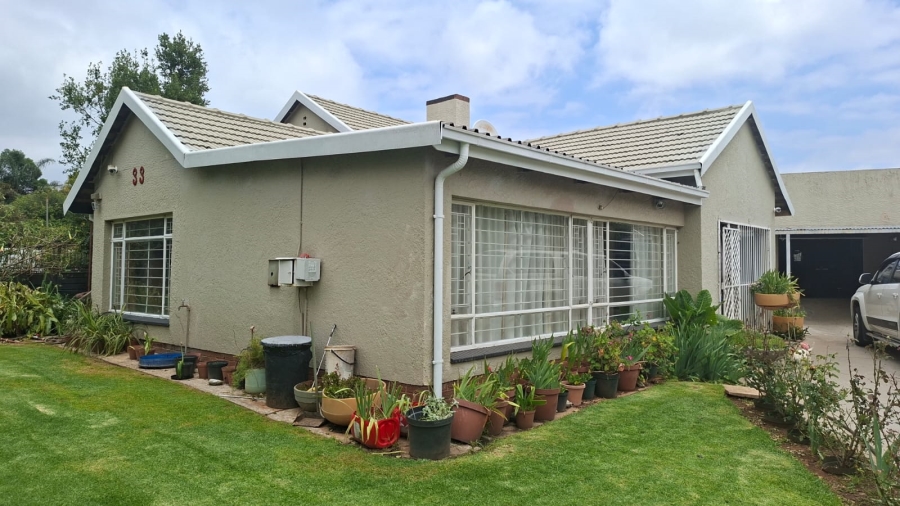 4 Bedroom Property for Sale in Edleen Gauteng