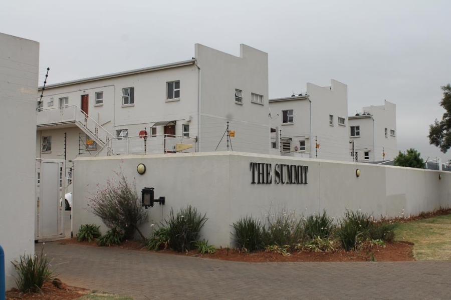 2 Bedroom Property for Sale in Mayberry Park Gauteng