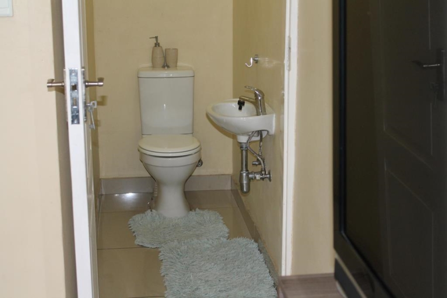 2 Bedroom Property for Sale in Mayberry Park Gauteng