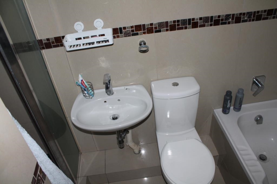 2 Bedroom Property for Sale in Mayberry Park Gauteng