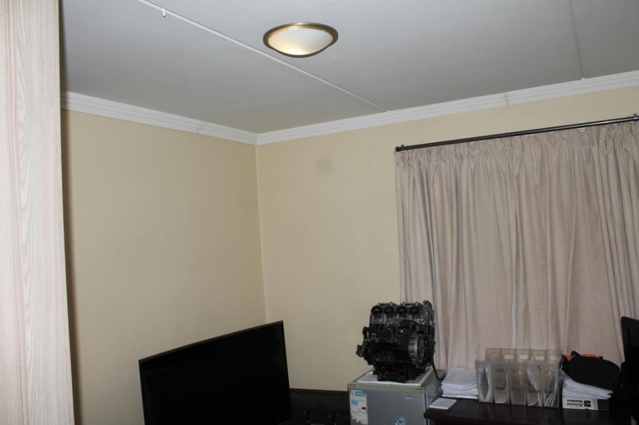 2 Bedroom Property for Sale in Mayberry Park Gauteng