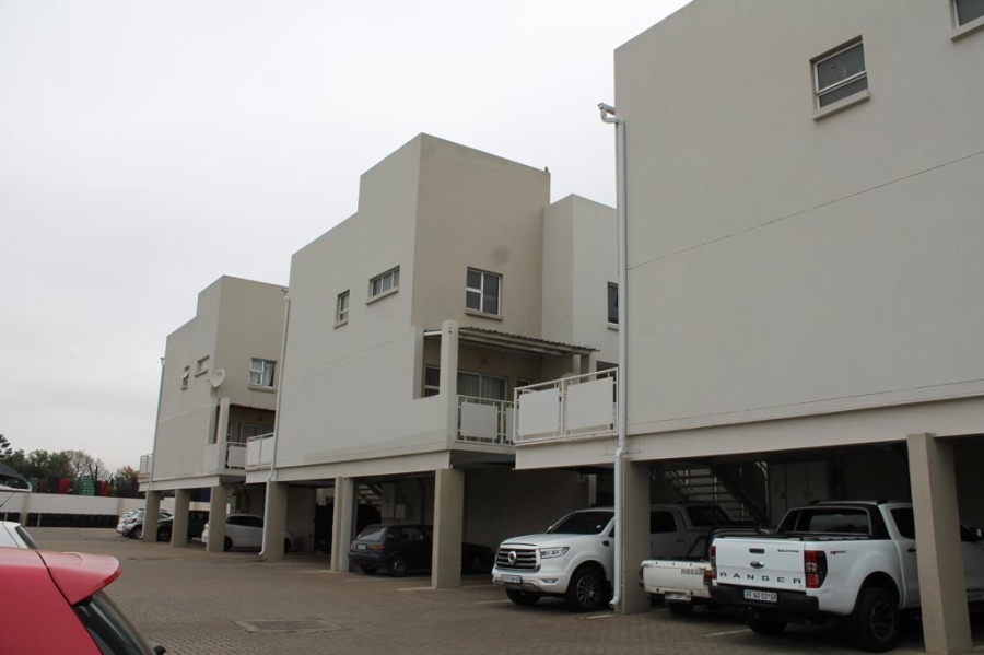 2 Bedroom Property for Sale in Mayberry Park Gauteng