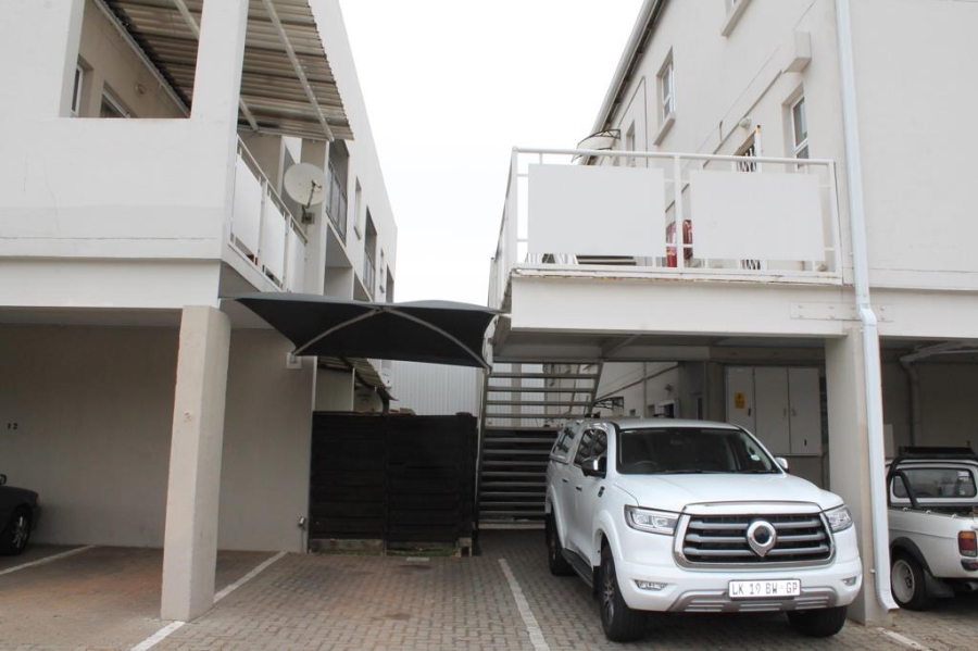 2 Bedroom Property for Sale in Mayberry Park Gauteng