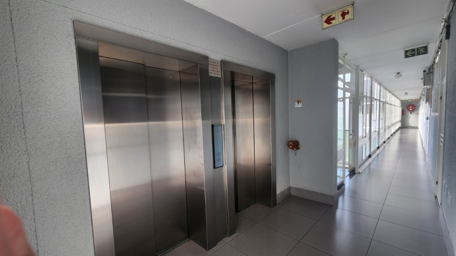 2 Bedroom Property for Sale in Bedford Gardens Gauteng