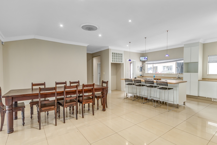 To Let 5 Bedroom Property for Rent in Bryanston Gauteng