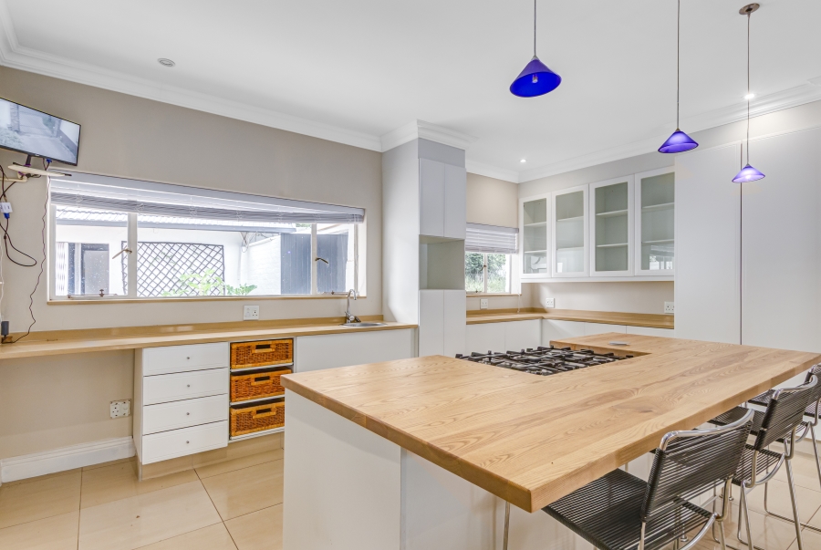 To Let 5 Bedroom Property for Rent in Bryanston Gauteng