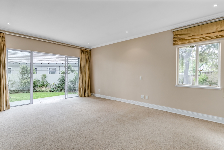 To Let 5 Bedroom Property for Rent in Bryanston Gauteng