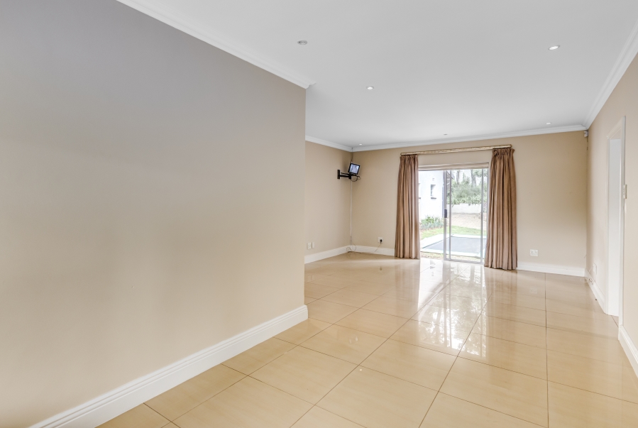 To Let 5 Bedroom Property for Rent in Bryanston Gauteng