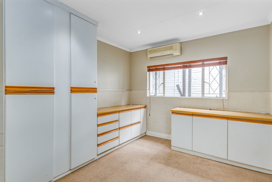 To Let 5 Bedroom Property for Rent in Bryanston Gauteng