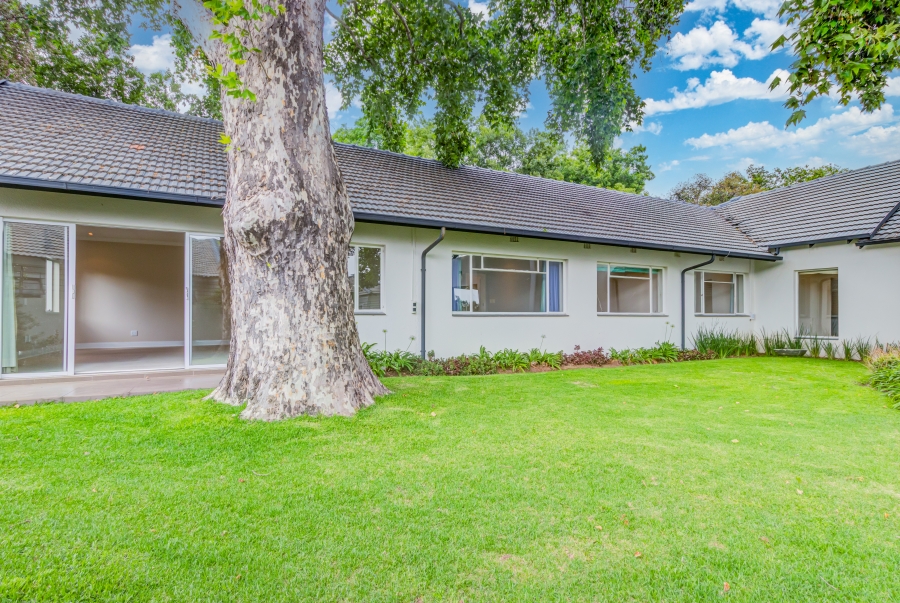 To Let 5 Bedroom Property for Rent in Bryanston Gauteng