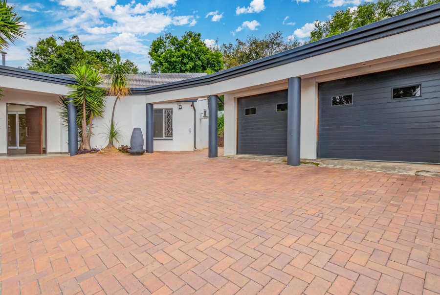 To Let 5 Bedroom Property for Rent in Bryanston Gauteng