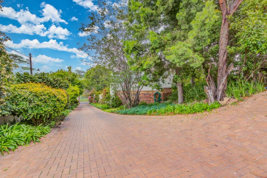 To Let 5 Bedroom Property for Rent in Bryanston Gauteng