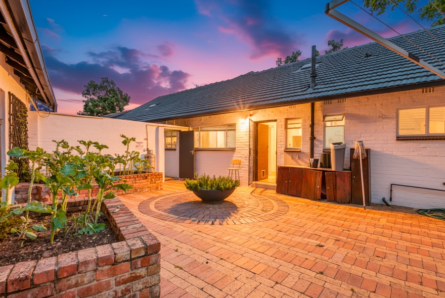 To Let 5 Bedroom Property for Rent in Bryanston Gauteng